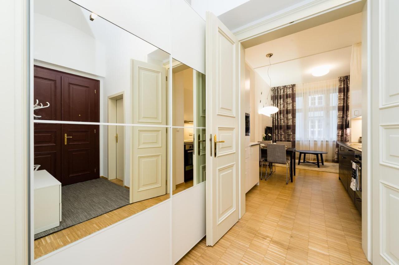 Modern Charvatova Lejlighed